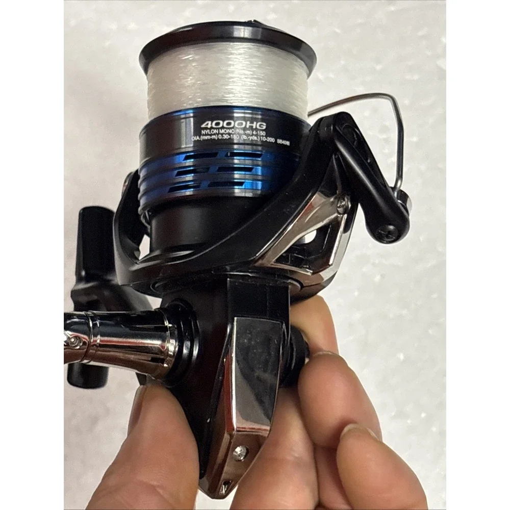 NEW! Shimano Fishing NEXAVE 4000HG FI Clam Spinning Reels [NEX4000HGFIC]